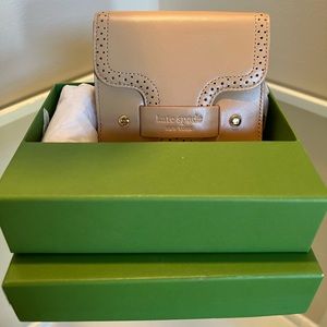 NEW kate spade ♠️ Small Wallet in Cream with Brogue Detail